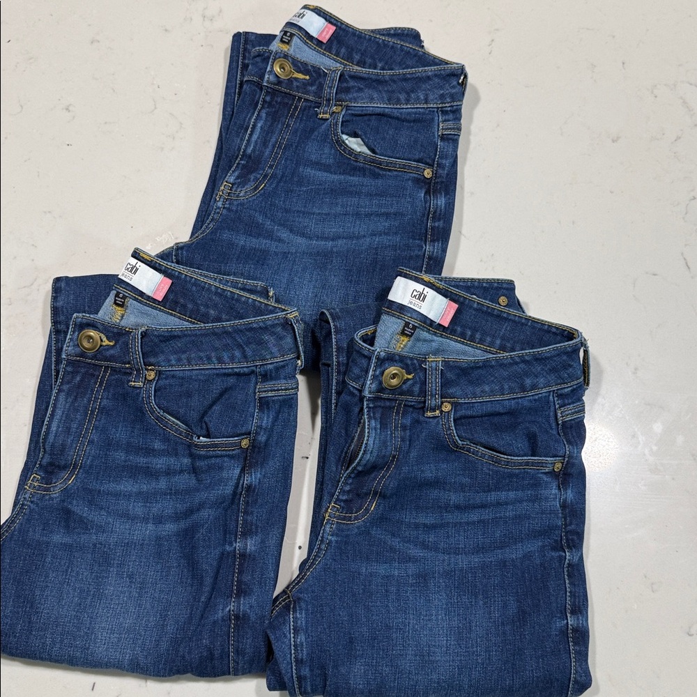 3 CAbi Curvy Skinny Jeans